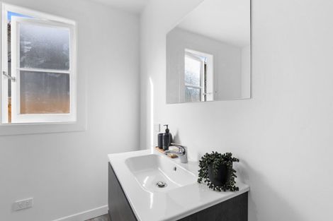 Photo of property in 4 Pharazyn Street, Gonville, Whanganui, 4500