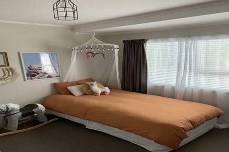 Photo of property in 2/14 Finchley Road, Torbay, Auckland, 0630