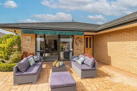 Photo of property in 2/156 Blighs Road, Strowan, Christchurch, 8052