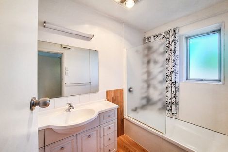 Photo of property in 1/5 Hare Street, Ilam, Christchurch, 8041