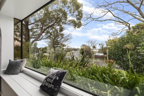 Photo of property in 1 Titoki Place, Pukete, Hamilton, 3200