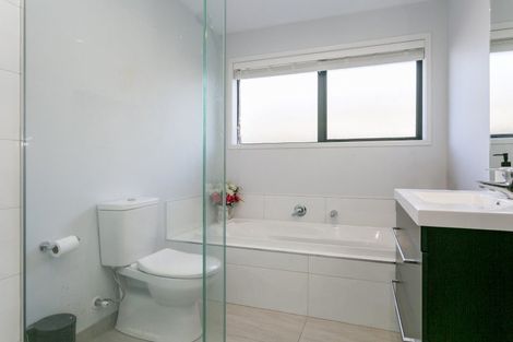 Photo of property in 13 Kara Place, Wharewaka, Taupo, 3330