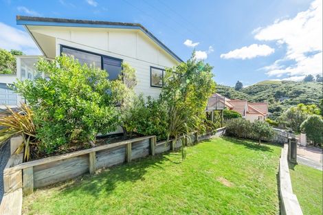 Photo of property in 1/150 Tirohanga Road, Tirohanga, Lower Hutt, 5010