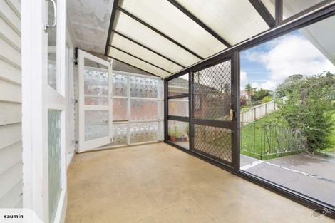 Photo of property in 16 Ellis Avenue, Mount Roskill, Auckland, 1041