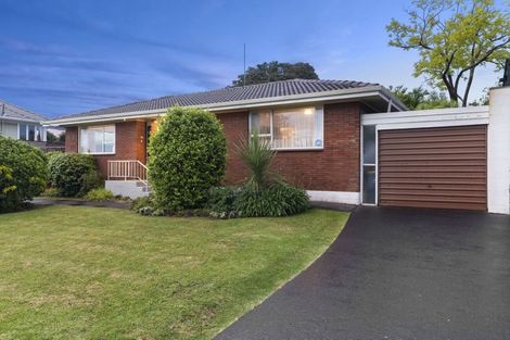 Photo of property in 2/56 Sunnynook Road, Sunnynook, Auckland, 0620