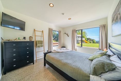 Photo of property in 3 Coroglen Rise, Pukerua Bay, 5026
