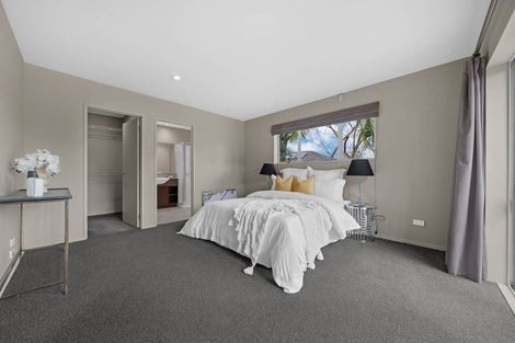 Photo of property in 5 Alvre Place, Flat Bush, Auckland, 2016