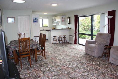 Photo of property in 11 Ellesmere Place, Oceanview, Timaru, 7910