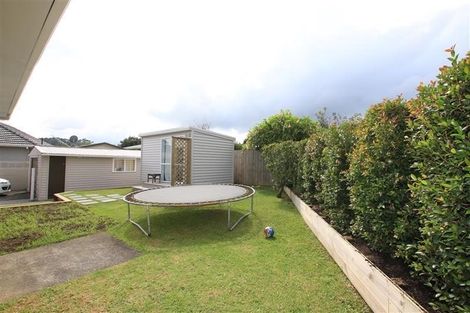 Photo of property in 21 Paragon Avenue, Beach Haven, Auckland, 0626