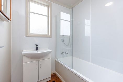 Photo of property in 1 Kotuku Street, Castlecliff, Whanganui, 4501