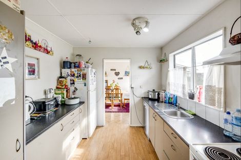 Photo of property in 250 Flaxmere Avenue, Flaxmere, Hastings, 4120