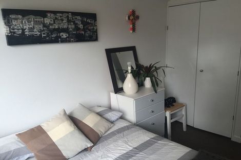 Photo of property in Terrace Tower Apartments, 11f/126 The Terrace, Wellington Central, Wellington, 6011