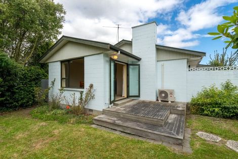 Photo of property in 19 Elwyn Place, Avonhead, Christchurch, 8042