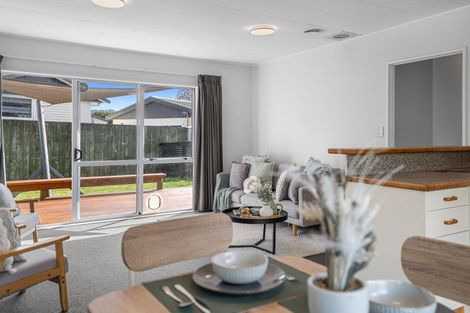 Photo of property in 6 Augustus Earle Place, Pukehangi, Rotorua, 3015