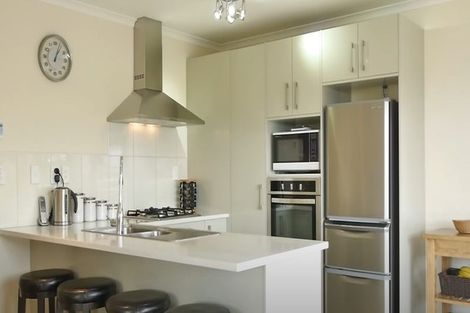 Photo of property in 10 Bonny Crescent, Massey, Auckland, 0614