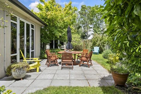 Photo of property in 61 Bowen Street, Cambridge, 3434