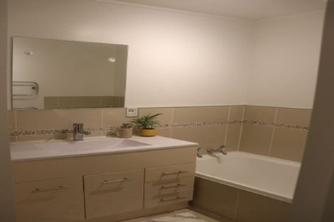 Photo of property in 1/2 Fernlea Rise, Bayview, Auckland, 0629