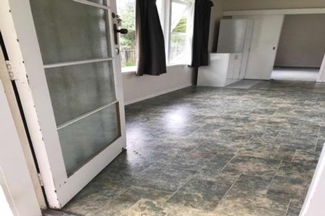 Photo of property in 58 Glendale Road, Glen Eden, Auckland, 0602