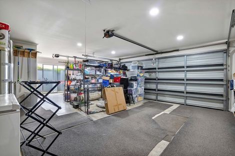 Photo of property in 122 Pohutukawa Place, Waiwhakaiho, New Plymouth, 4312