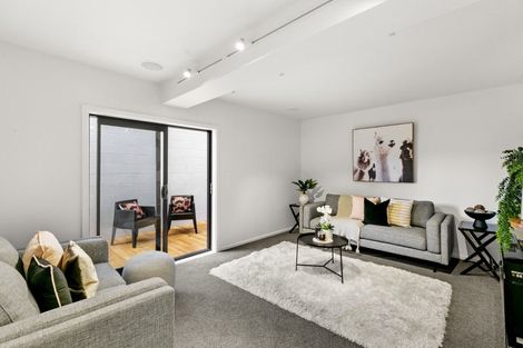 Photo of property in 29a Thurleigh Grove, Karori, Wellington, 6012