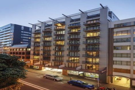 Photo of property in Atrium Towers, 6e/154 The Terrace, Wellington Central, Wellington, 6011