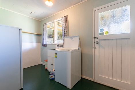 Photo of property in 32 Tui Road, Raumati Beach, Paraparaumu, 5032