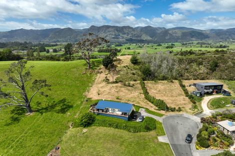 Photo of property in 31 Arapeta Place, Takaka, 7110
