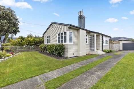 Photo of property in 42 Lincoln Avenue, Epuni, Lower Hutt, 5011