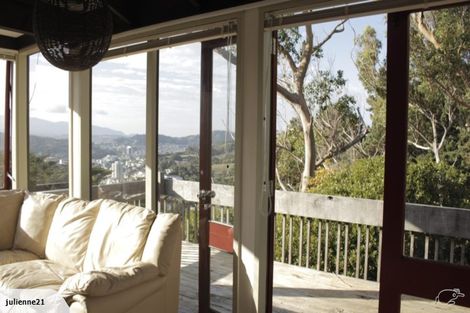 Photo of property in 21a Hadfield Terrace, Kelburn, Wellington, 6012