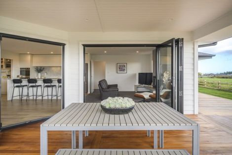 Photo of property in 21 Silicon Way, Fitzherbert, Palmerston North, 4410