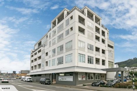 Photo of property in Stadium Garden Flats, 212/107 Thorndon Quay, Pipitea, Wellington, 6011