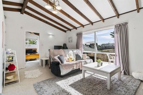 Photo of property in 7d Yeoman Place, Howick, Auckland, 2014