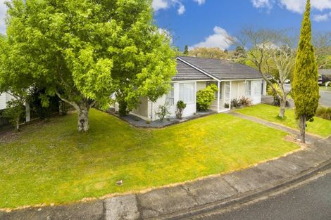 Photo of property in 4 Roband Crescent, Brown Owl, Upper Hutt, 5018
