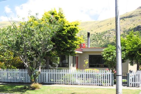 Photo of property in 46 Whitfield Street, Sumner, Christchurch, 8081