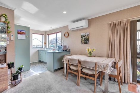 Photo of property in 10 Curtis Street, Stratford, 4332