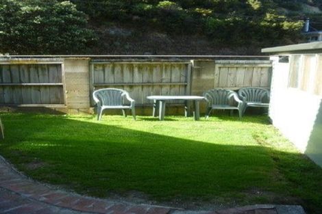 Photo of property in 25 Melrose Road, Island Bay, Wellington, 6023