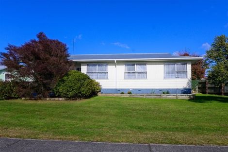 Photo of property in 17 Chaucer Place, Owhata, Rotorua, 3010