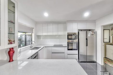 Photo of property in 12 Masters Place, Favona, Auckland, 2024