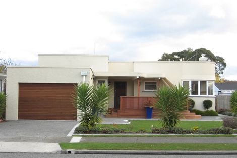 Photo of property in 2 Mckenzie Avenue, Marewa, Napier, 4110