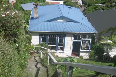 Photo of property in 9 Plunket Street, Kelburn, Wellington, 6012