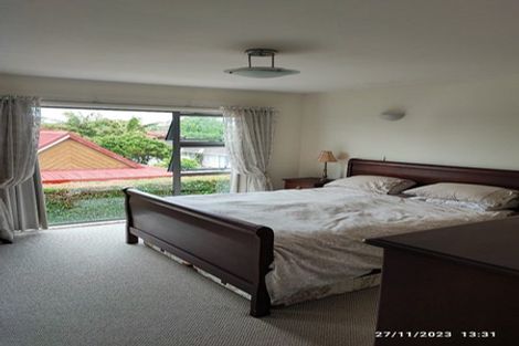 Photo of property in 3 Dayspring Way, Pakuranga, Auckland, 2010