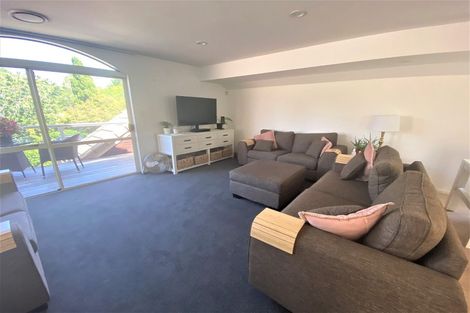 Photo of property in 70 Memorial Drive, Hamilton East, Hamilton, 3216