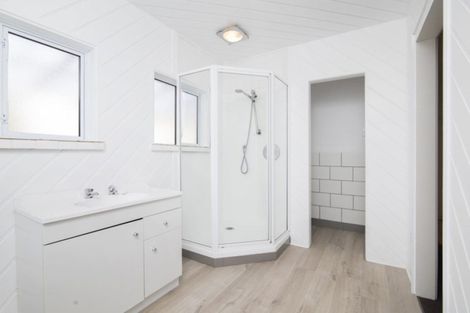 Photo of property in 81 Milton Terrace, Picton, 7220