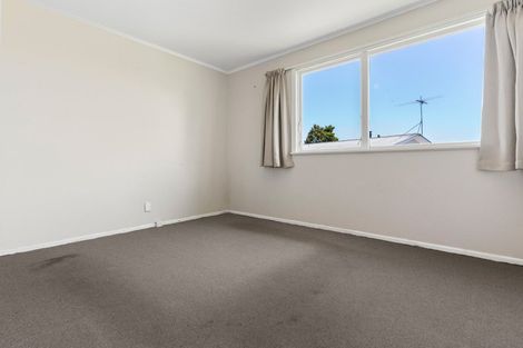 Photo of property in 22 President Avenue, Papakura, 2110