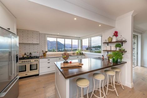 Photo of property in 11 Barclay Place, Wanaka, 9305
