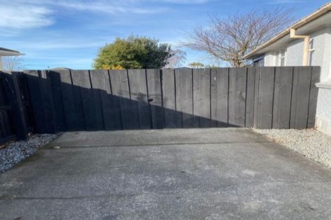 Photo of property in 20 Oakland Street, Northcote, Christchurch, 8052