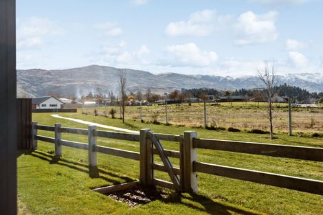 Photo of property in 11a Quigley Crescent, Cromwell, 9310