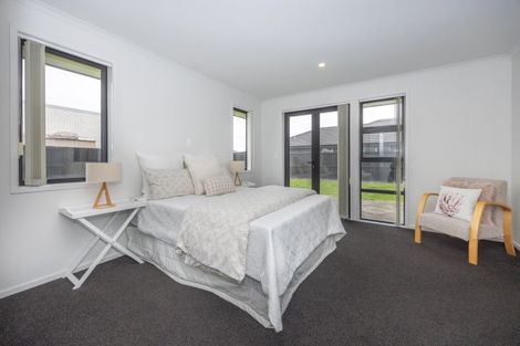 Photo of property in 8 Ladeira Place, Fitzroy, Hamilton, 3206