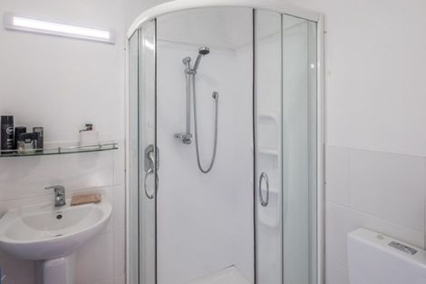 Photo of property in 92 Queens Road, Waikanae Beach, Waikanae, 5036