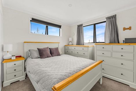 Photo of property in 94b Banks Street, Marfell, New Plymouth, 4310